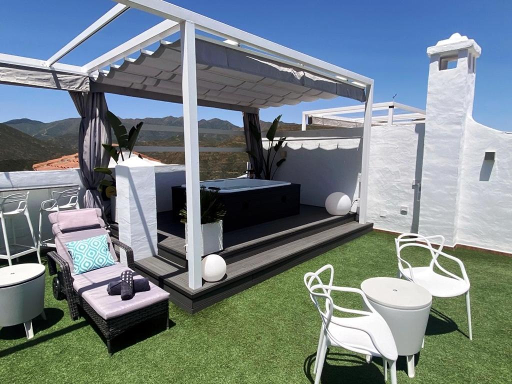 Penthouse Mit Privatem Jacuzzi In Marbella - La Mairena Apartment Ojen Bagian luar foto