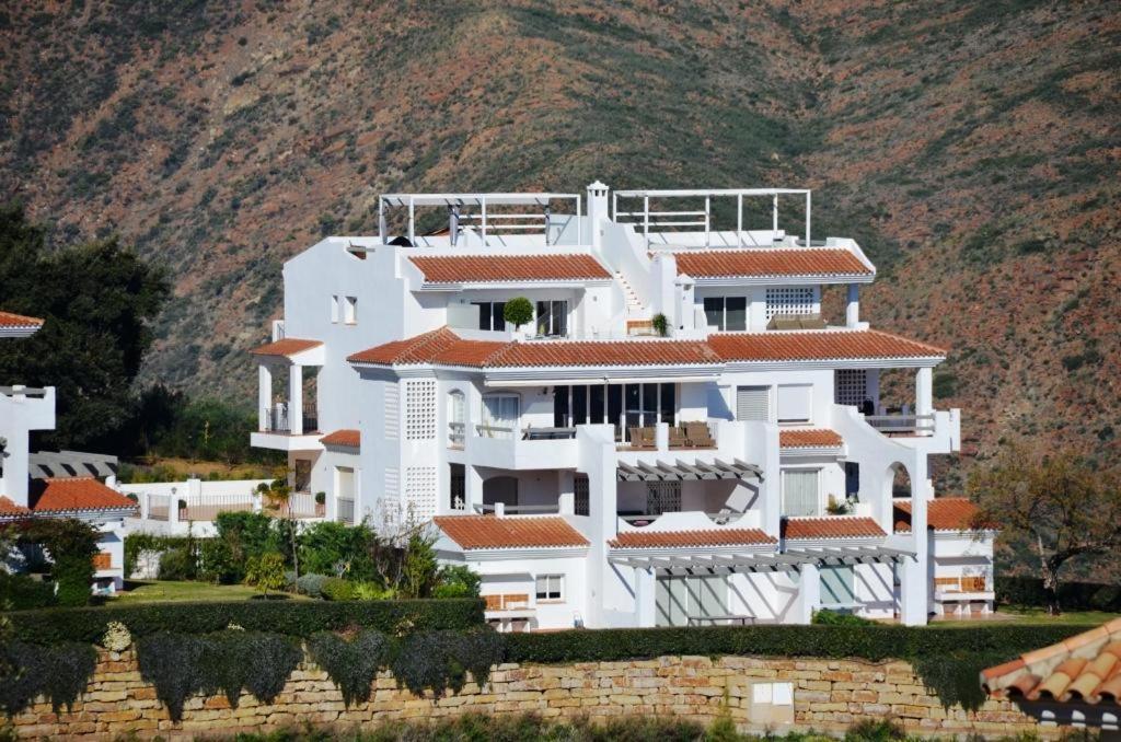 Penthouse Mit Privatem Jacuzzi In Marbella - La Mairena Apartment Ojen Bagian luar foto